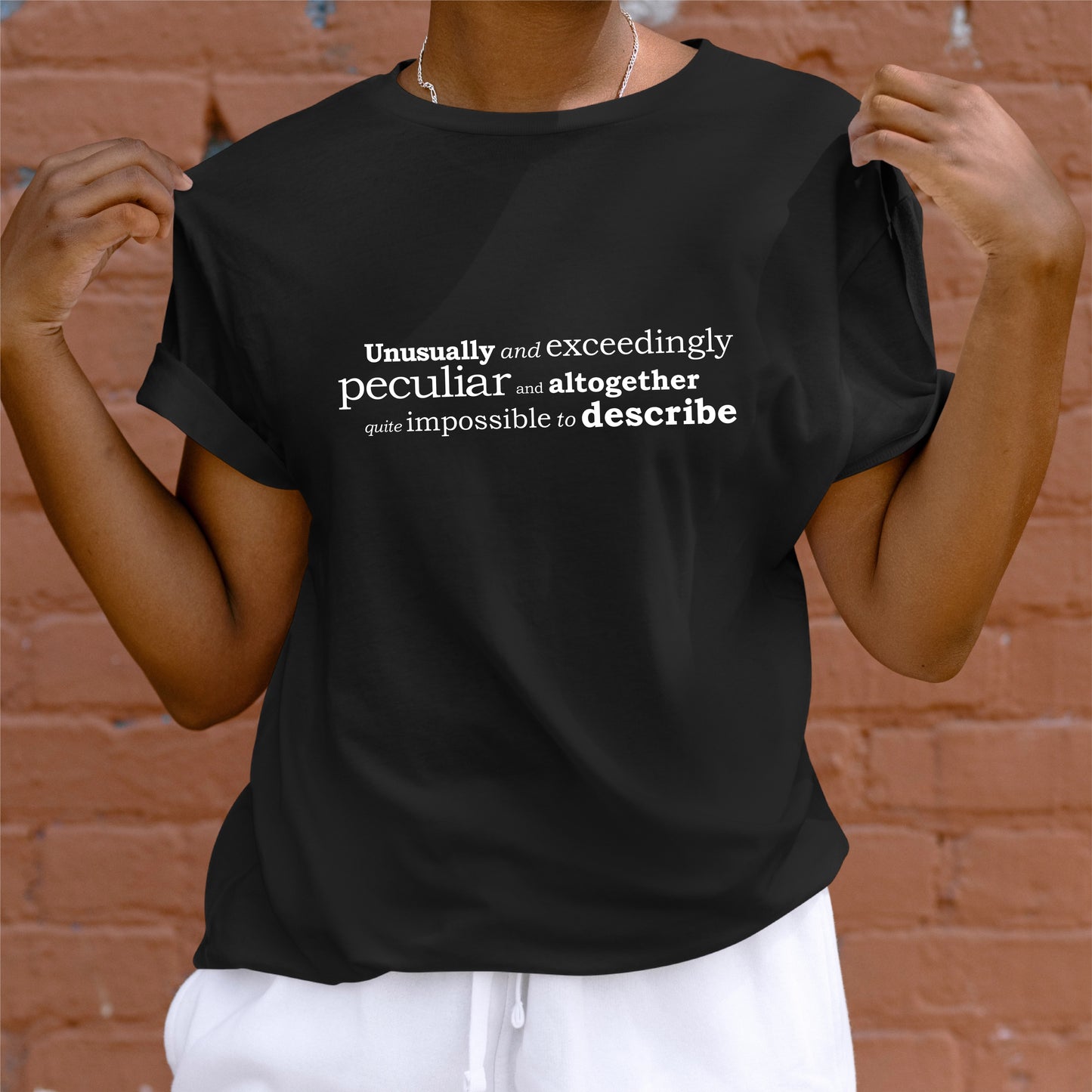 T-Shirt Unisex Organic Peculiar - black